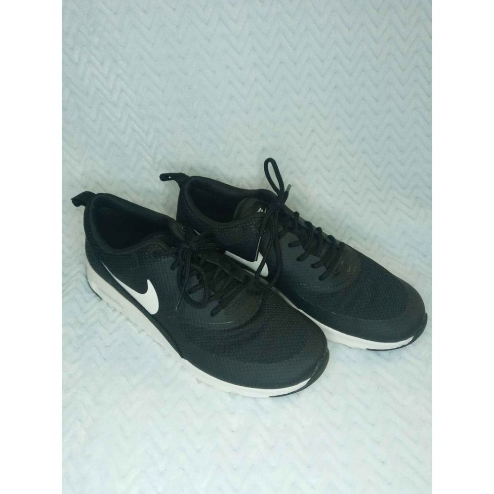 Nike air Mac theas (7 womens)